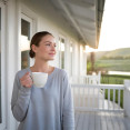 Neviete cez leto skutočne vypnúť? Slow living vás naučí oddychovať bez výčitiek