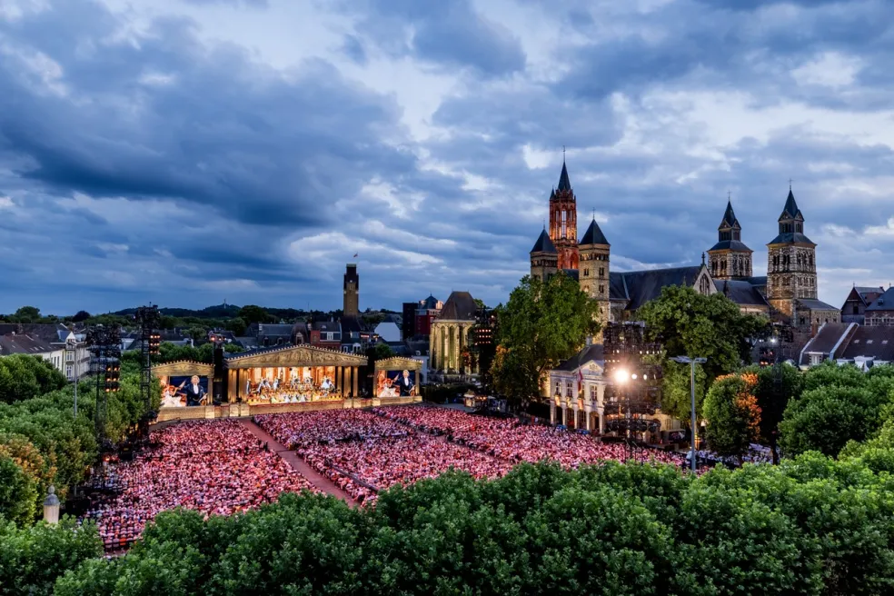 André Rieu letný koncert na námestí Vrijthof v holandskom Maastrichte.