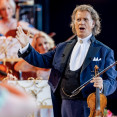 Tam, kde valčík spája celý svet. Maastricht opäť ukázal, prečo sú koncerty André Rieu životným zážitkom