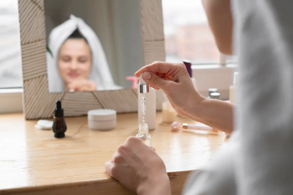 večerná skincare s retinolom