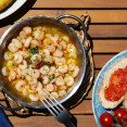 Tapas na letnú oslavu: 10 jednoduchých receptov na španielske chuťovky, ktoré zmiznú zo stola ako prvé