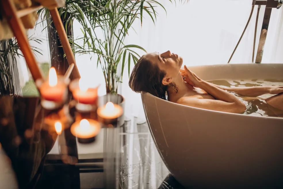 relaxačný kúpeľ ako začiatok domáceho wellness rituálu