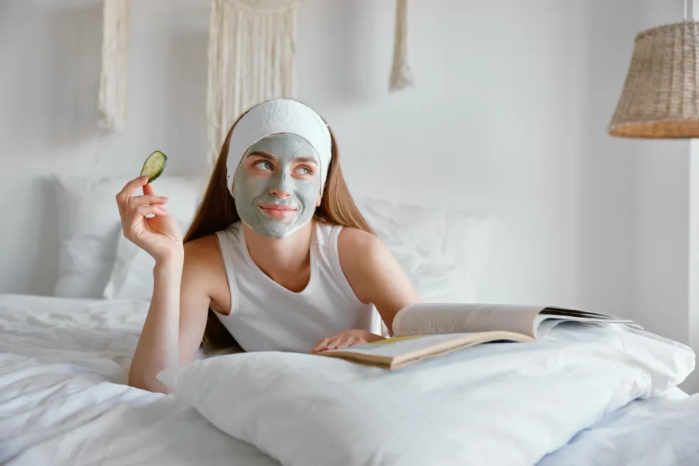 domáce spa bez vane s pleťovou maskou, telovým krémom a relaxáciou