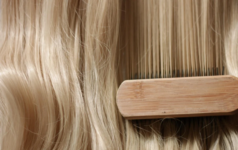 lesklé vlasy po profesionálnom hair gloss ošetrení