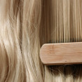 Hair gloss na vlasy: Čo dokáže, ako dlho vydrží a komu sa oplatí
