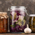 Fermentované potraviny pre zdravé črevá: Ktoré jesť a čo robia s mikrobiómom?