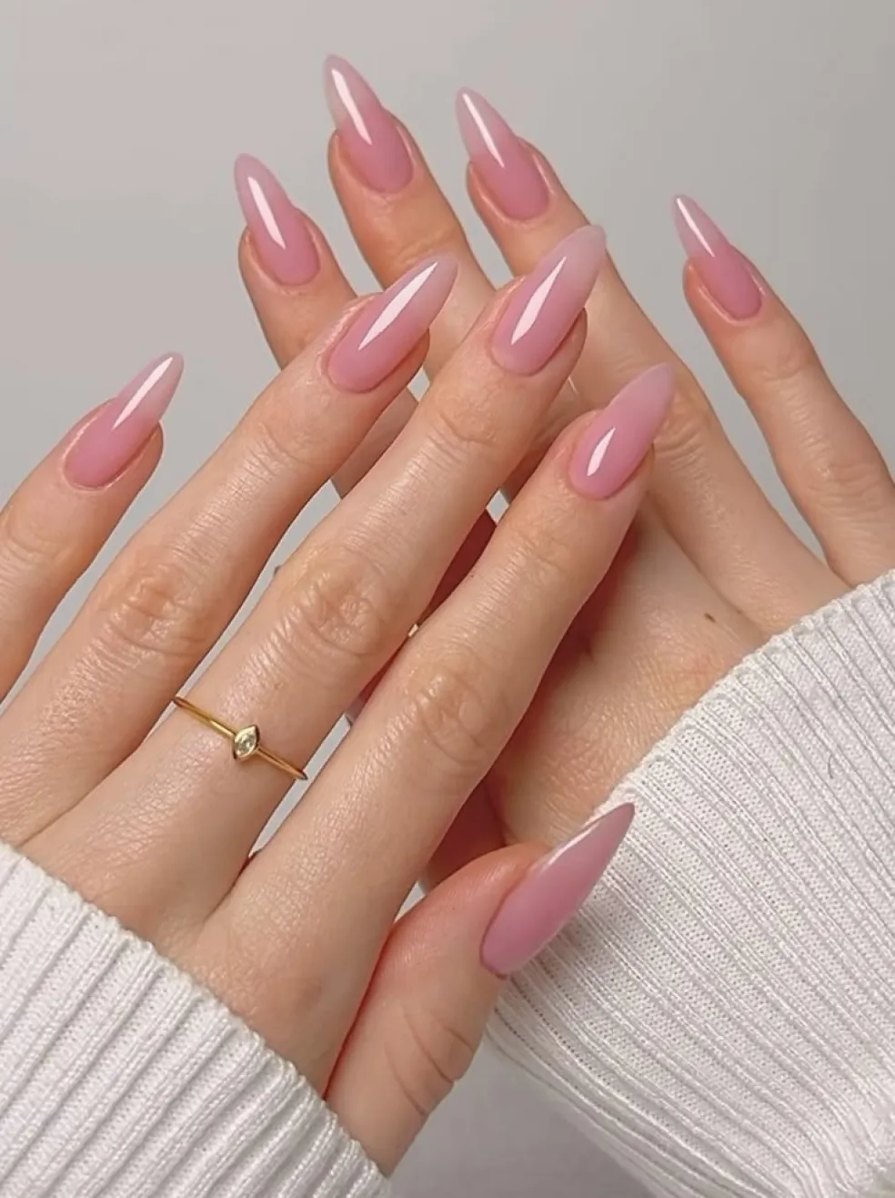 ballet blush nechty na mandľovom tvare s prirodzeným efektom