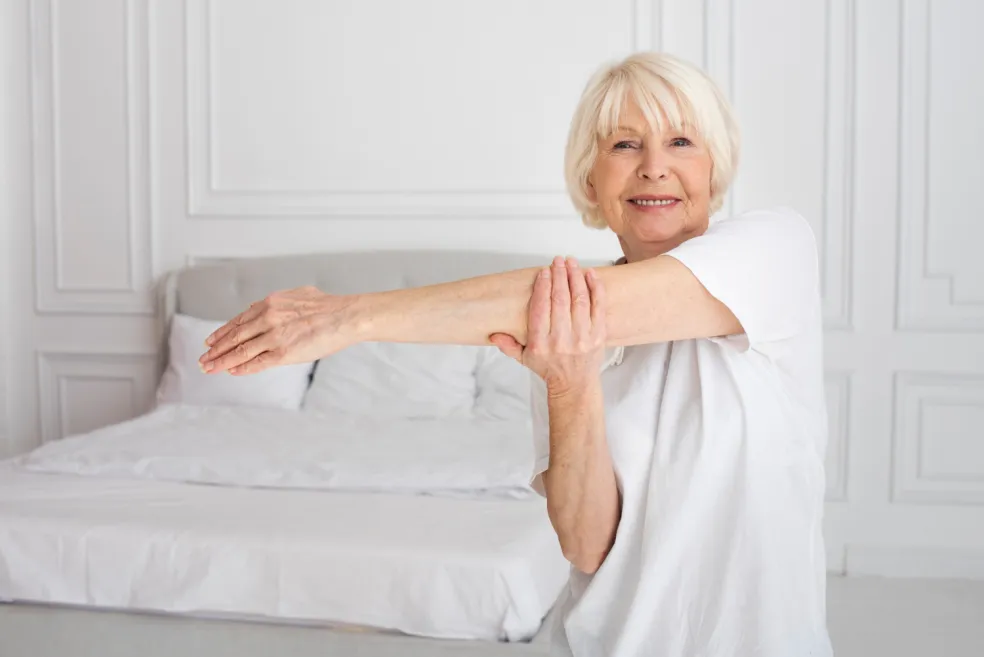 aktívna žena vo vyššom veku a zdravý healthspan
