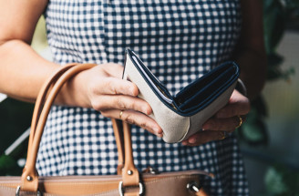 Aká farba peňaženky podľa feng šuej? Symbolika farieb a praktický finančný mini-audit