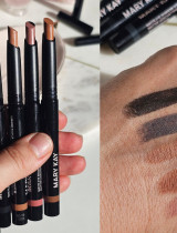 TEST: Matné očné tiene v ceruzke Mary Kay